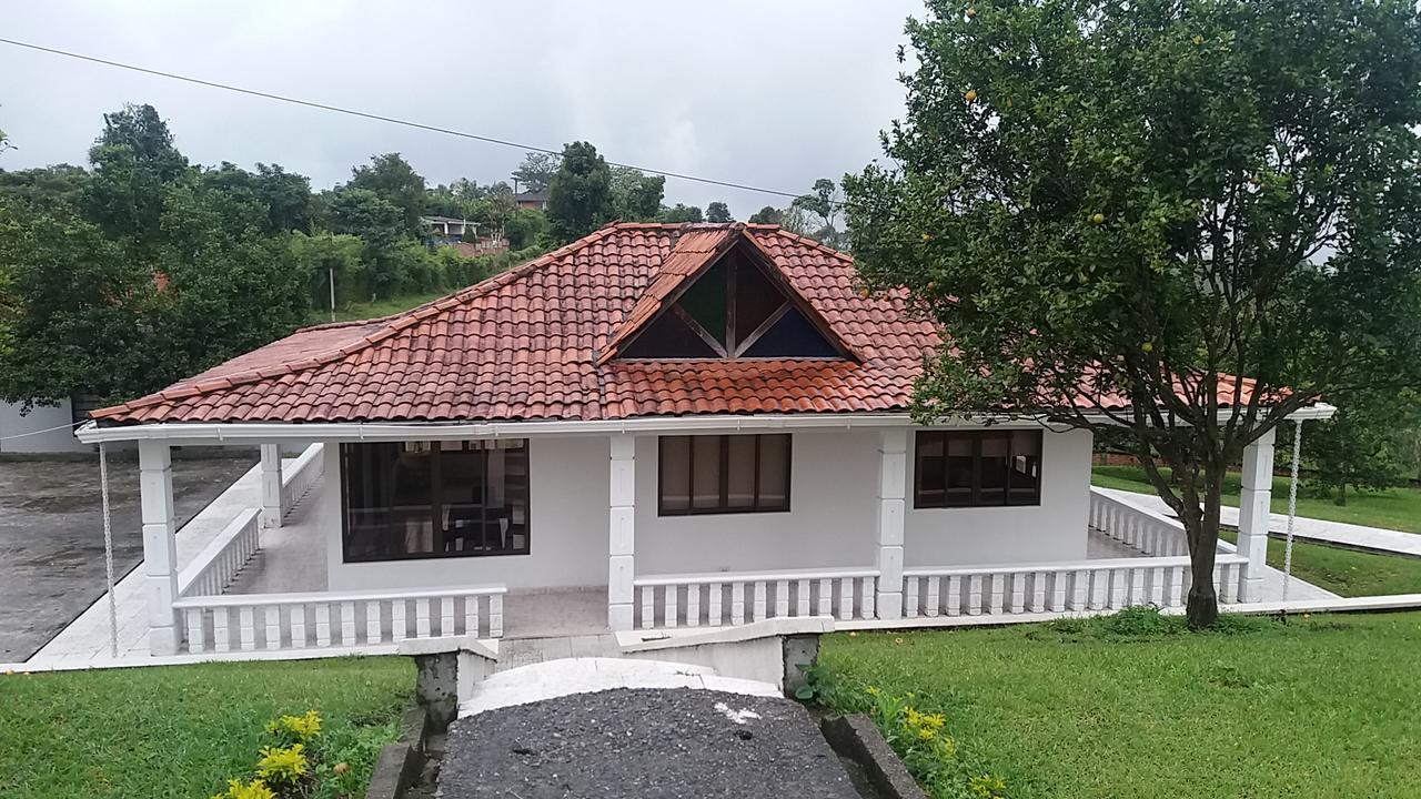 Hostal Don Bernardo Santa Rosa De Cabal Buitenkant foto